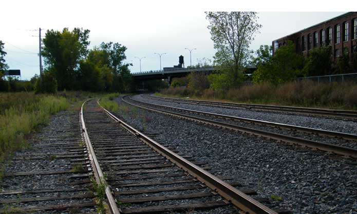 Rail de chemin de fer dans le Mile End